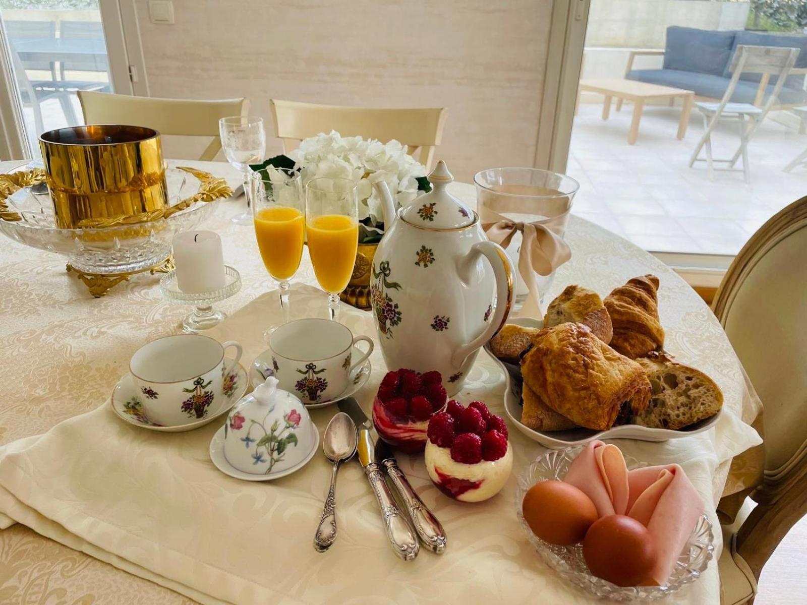 לינה וארוחת בוקר בוסוליי Grace & Breakfast מראה חיצוני תמונה